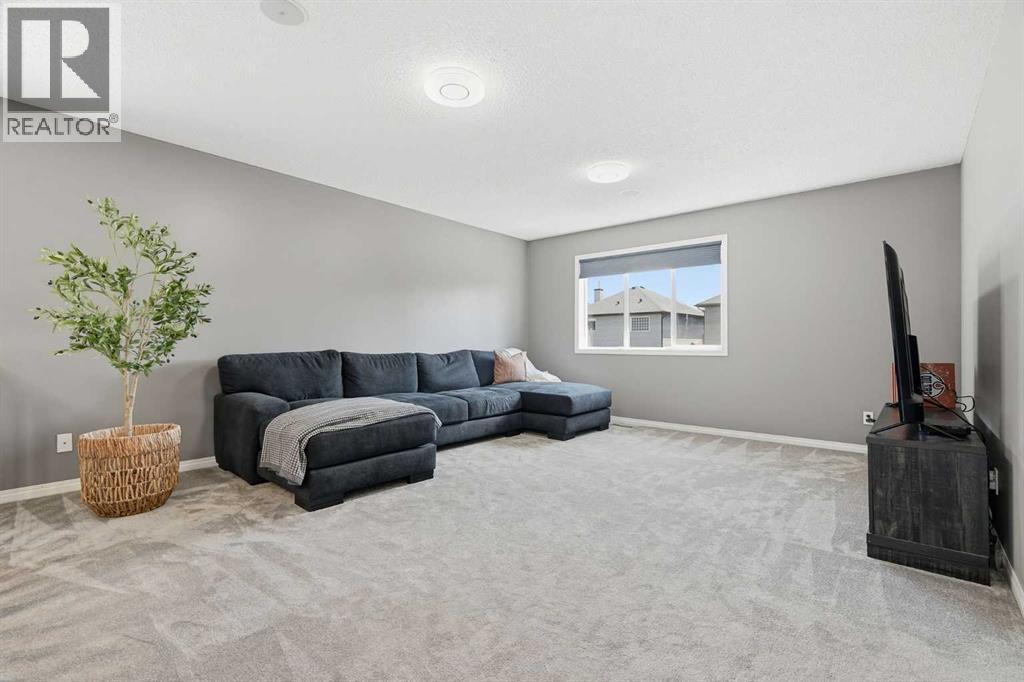 379 Cimarron Boulevard, Okotoks, Alberta  T1S 2L8 - Photo 21 - A2332833