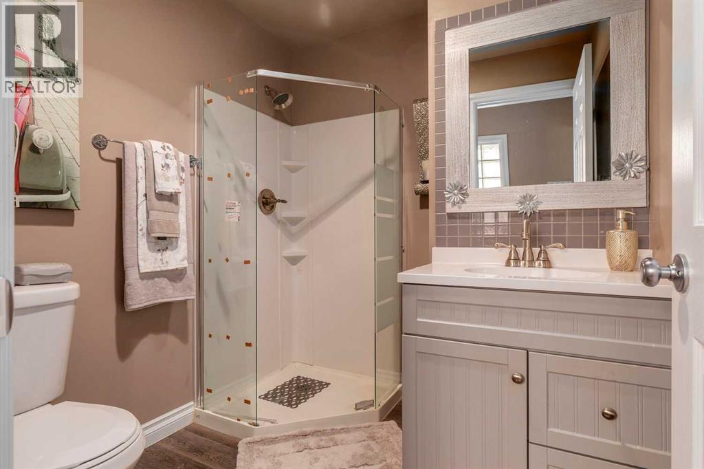 783 Lake Twintree Crescent Se, Calgary, Alberta T2J 2W2 - Photo 31 - A2334857