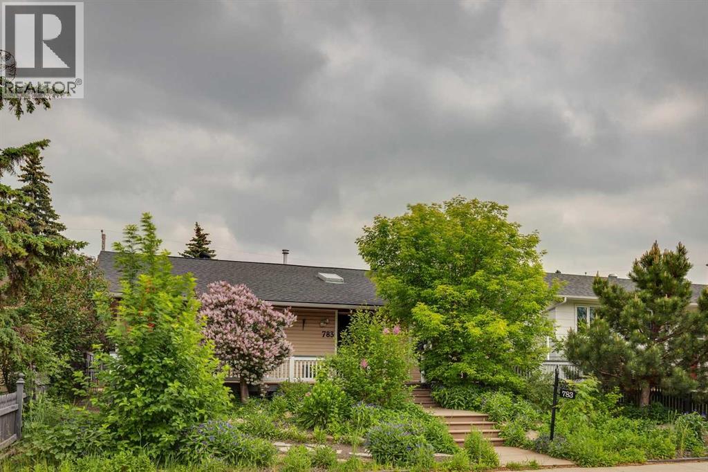 783 Lake Twintree Crescent Se, Calgary, Alberta T2J 2W2 - Photo 49 - A2334857