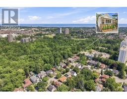 15 PRESLEY AVENUE, Toronto, Ontario