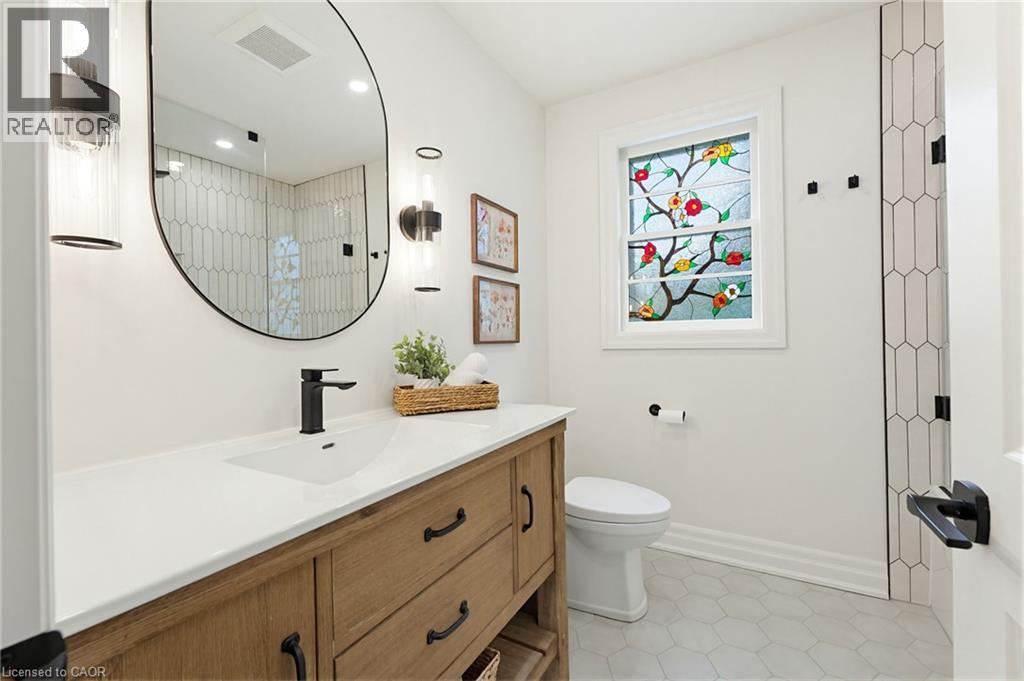 586 Woodland Avenue, Burlington, Ontario  L7R 2S5 - Photo 21 - 40854073