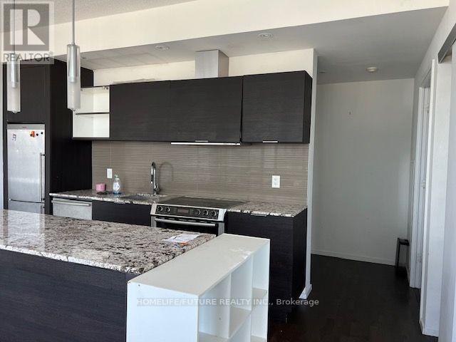 1608 - 8 Charlotte Street, Toronto, Ontario  M5V 0K4 - Photo 2 - C13648018