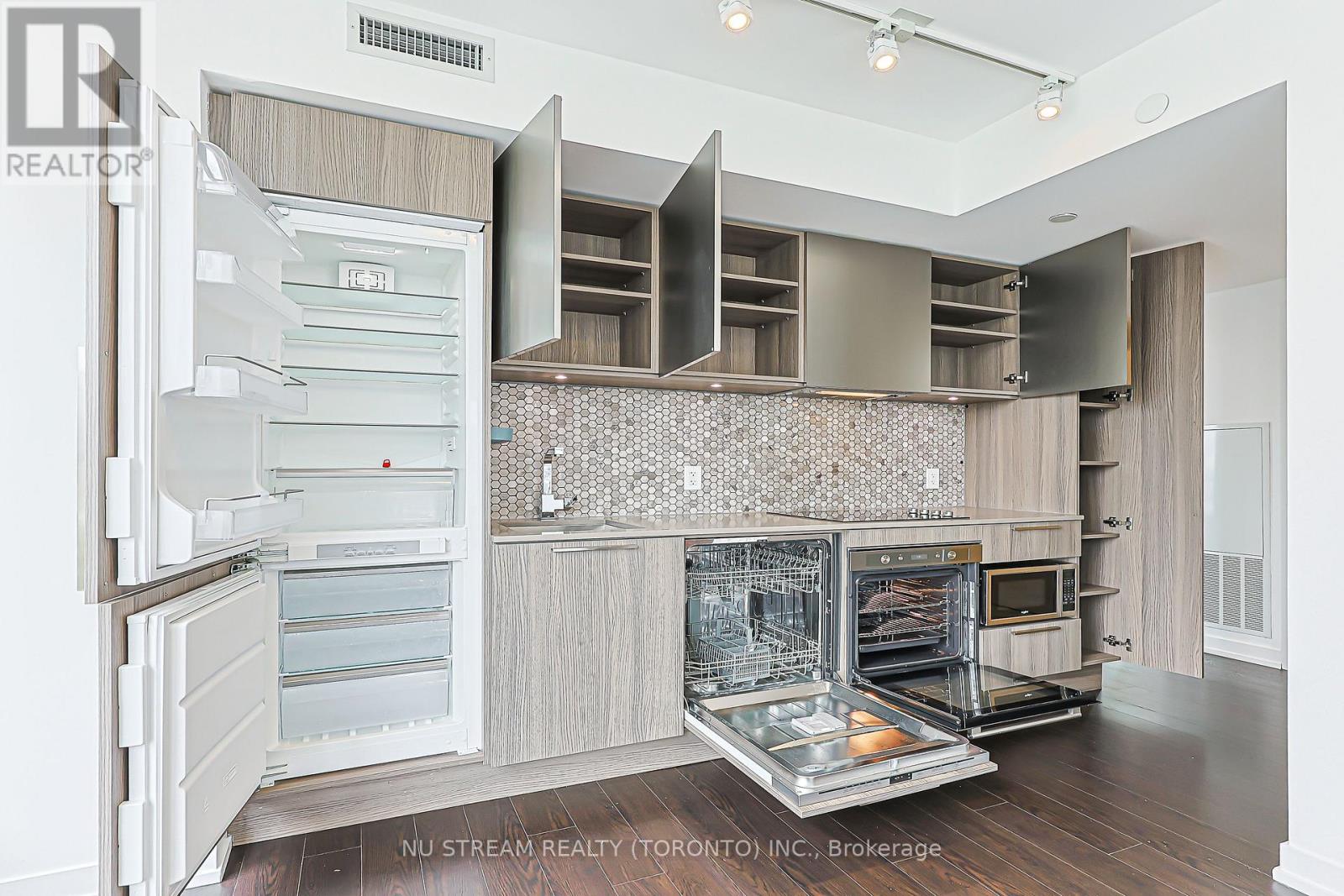 1512 - 85 Wood Street, Toronto, Ontario  M4Y 0E8 - Photo 10 - C13648034
