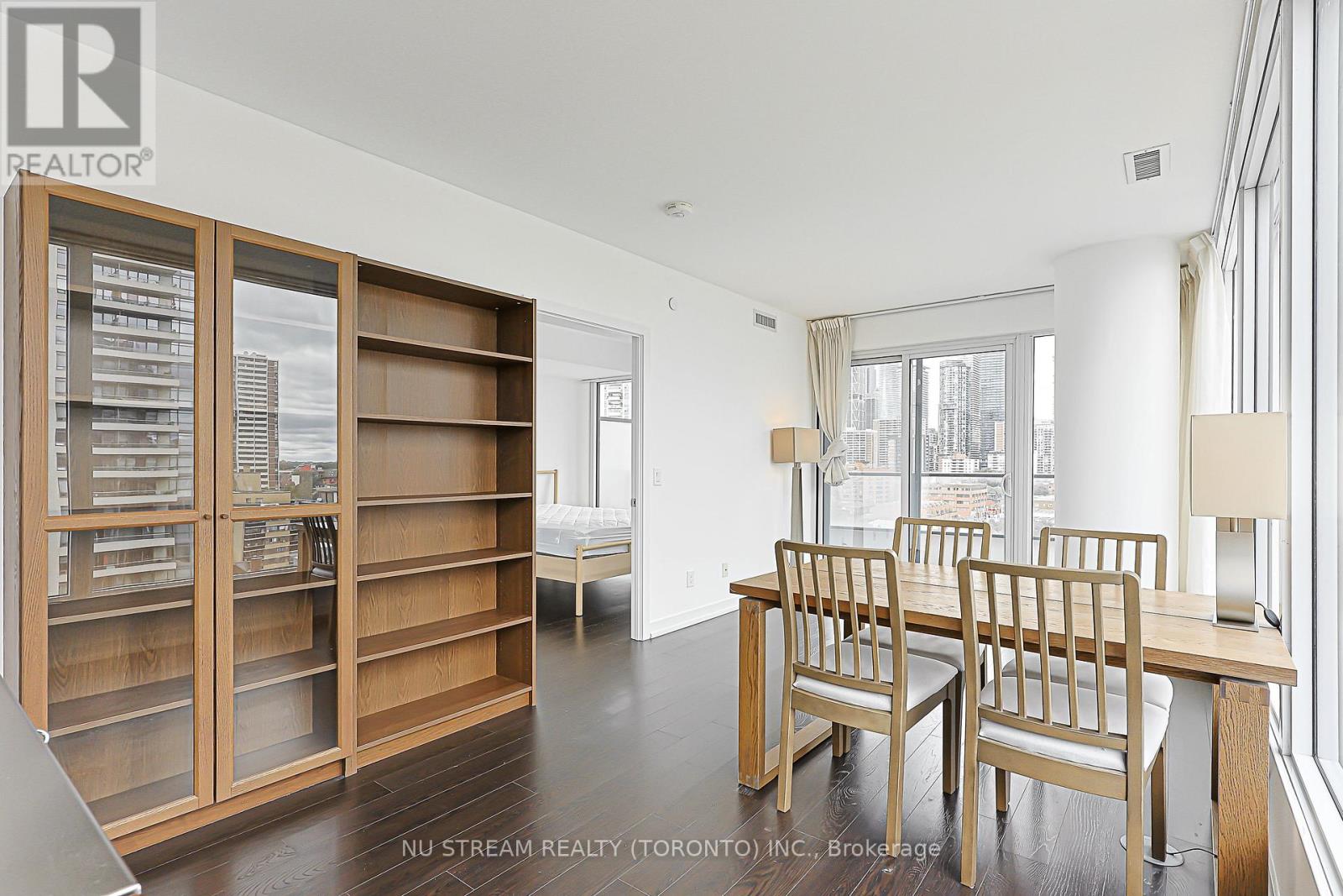 1512 - 85 Wood Street, Toronto, Ontario  M4Y 0E8 - Photo 14 - C13648034
