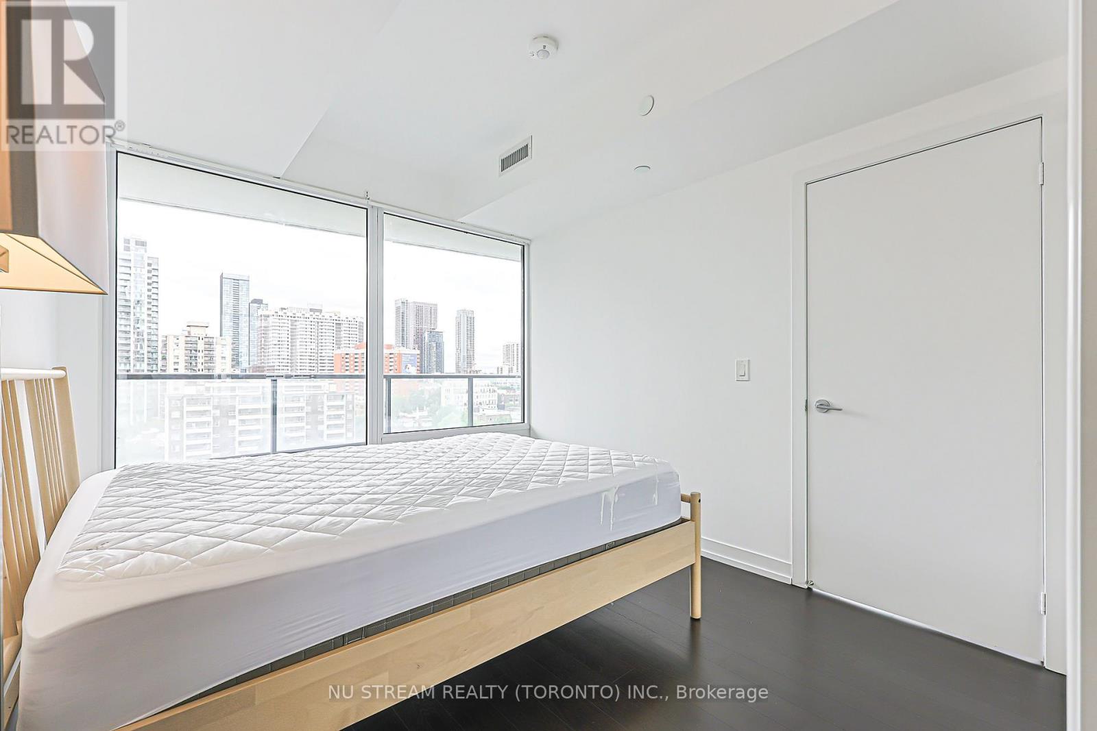1512 - 85 Wood Street, Toronto, Ontario  M4Y 0E8 - Photo 28 - C13648034