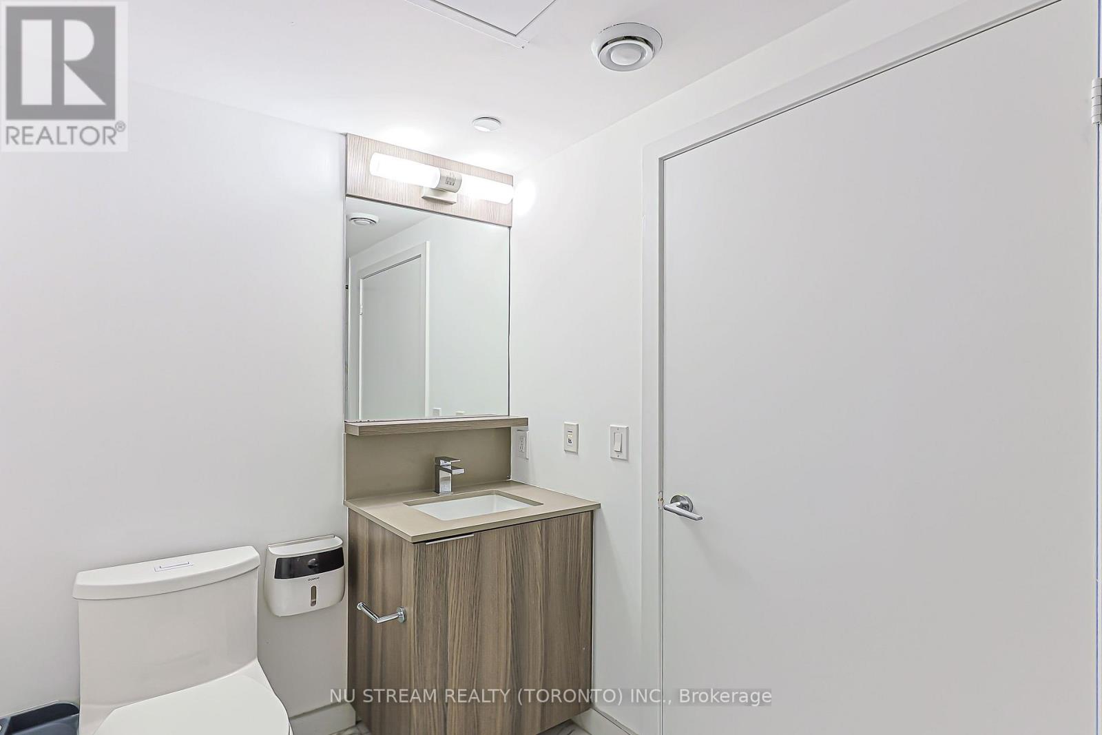 1512 - 85 Wood Street, Toronto, Ontario  M4Y 0E8 - Photo 31 - C13648034
