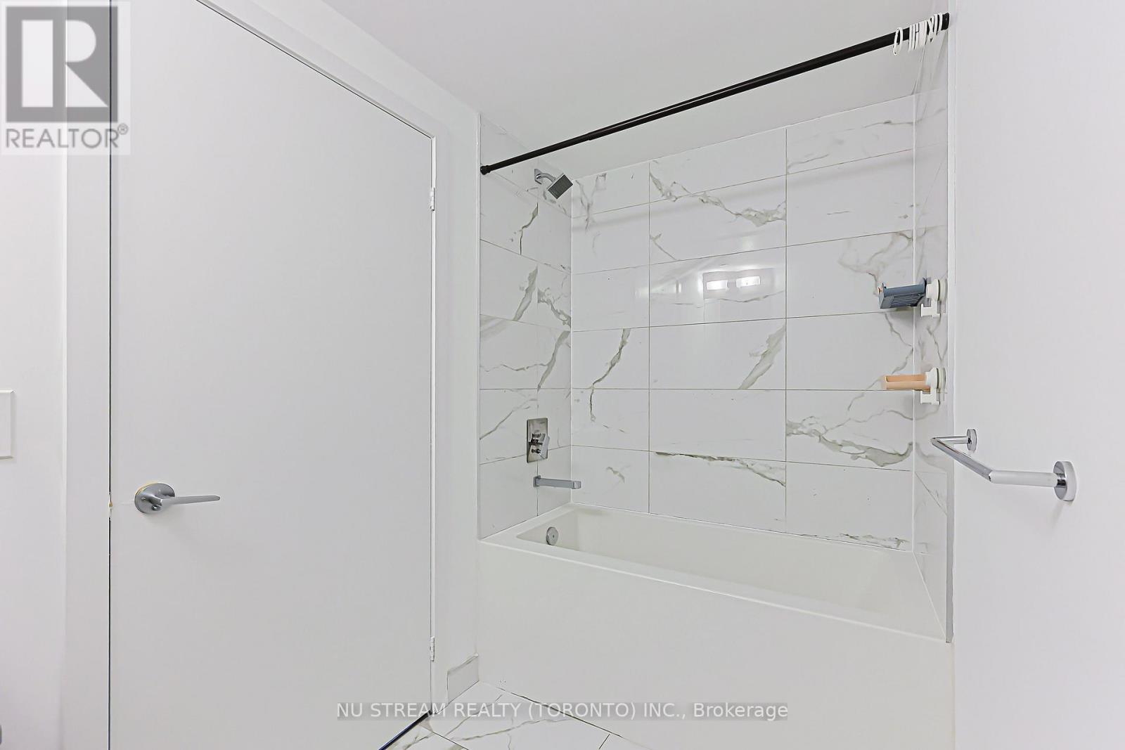 1512 - 85 Wood Street, Toronto, Ontario  M4Y 0E8 - Photo 32 - C13648034