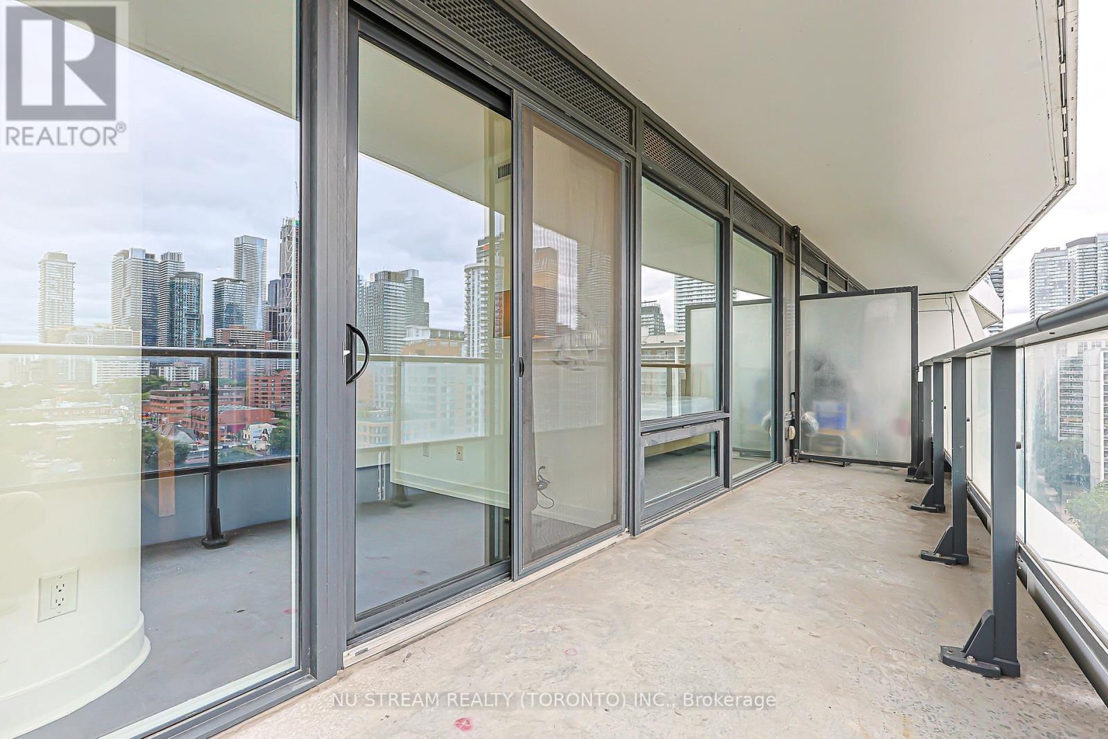 1512 - 85 Wood Street, Toronto, Ontario  M4Y 0E8 - Photo 34 - C13648034