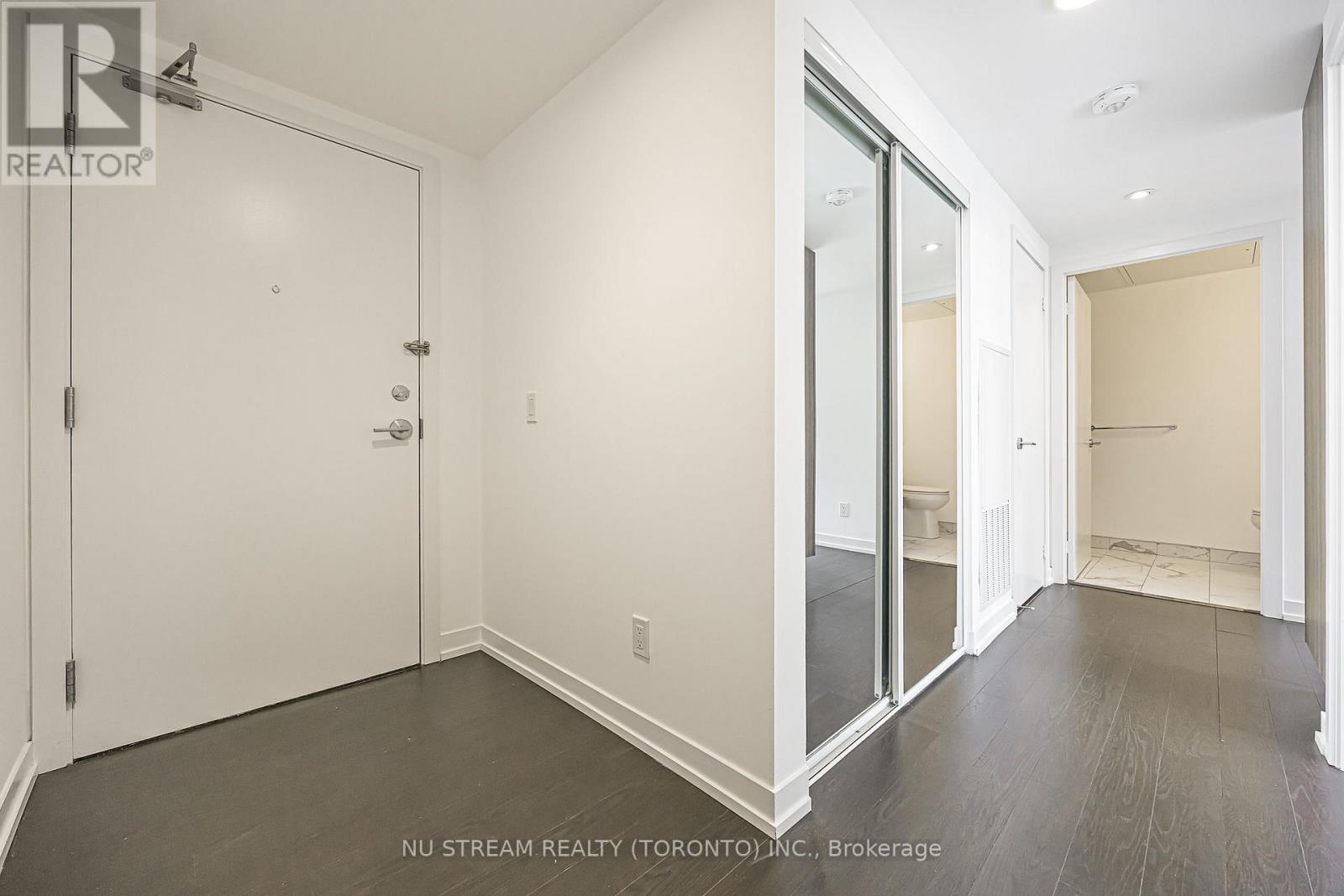 1512 - 85 Wood Street, Toronto, Ontario  M4Y 0E8 - Photo 4 - C13648034
