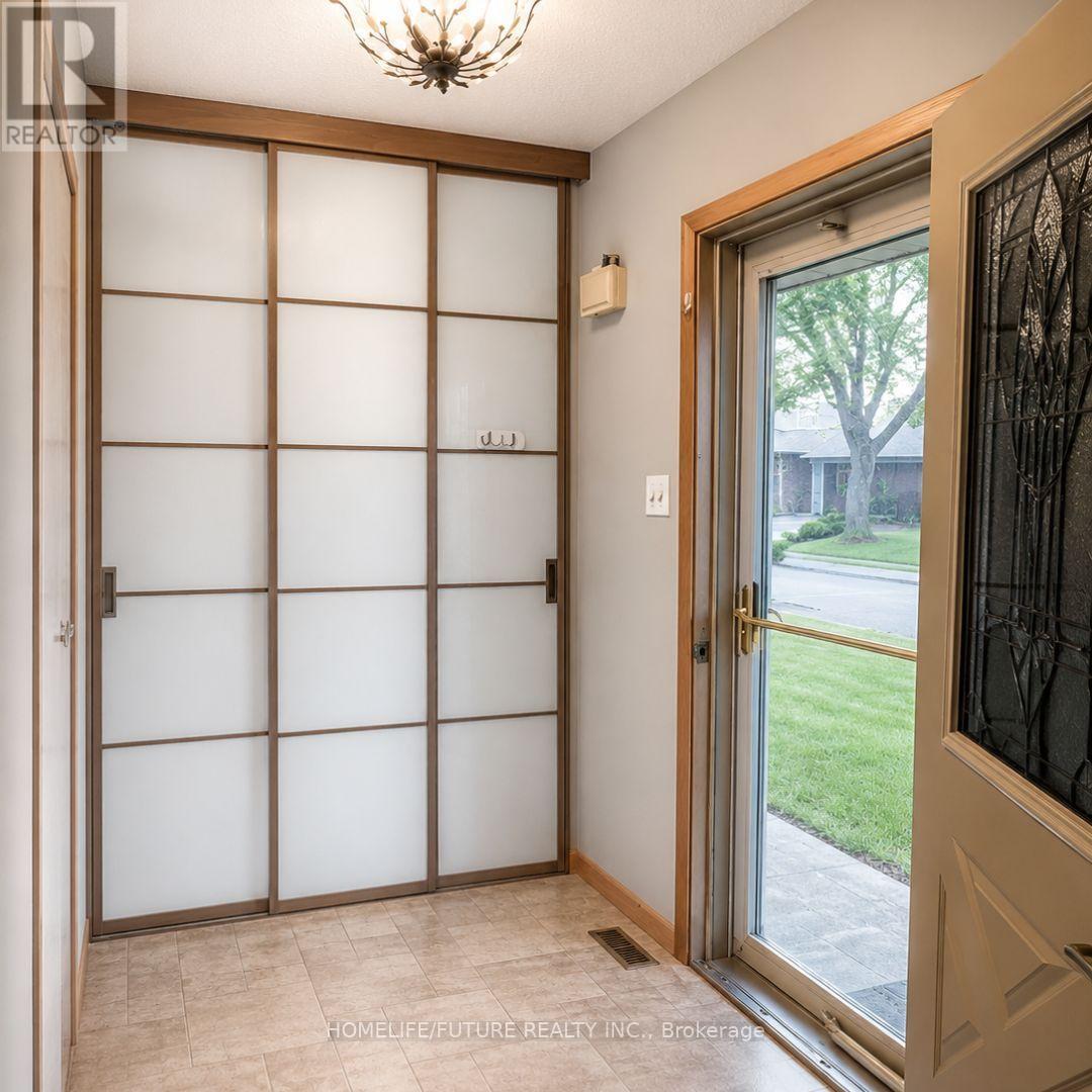 Main - 48 Blacktoft Drive, Toronto (Rouge), Ontario  M1B 2M6 - Photo 2 - E13648050