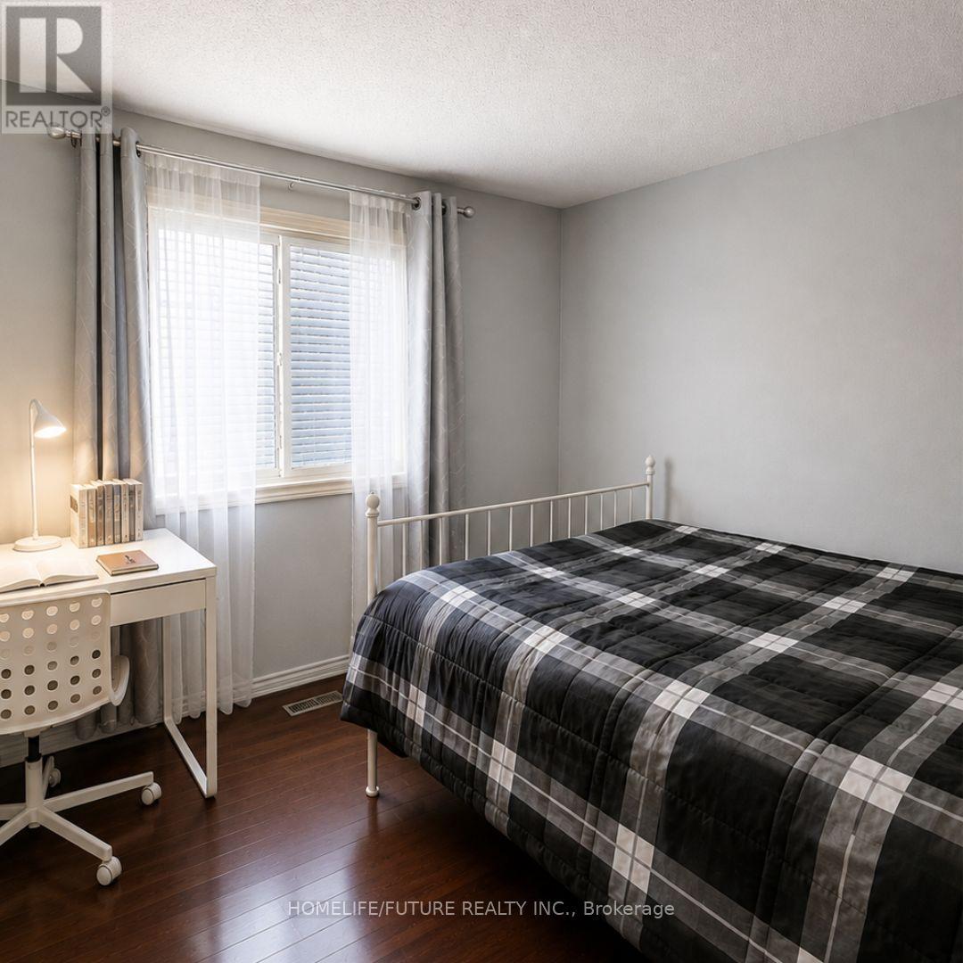 Main - 48 Blacktoft Drive, Toronto (Rouge), Ontario  M1B 2M6 - Photo 5 - E13648050