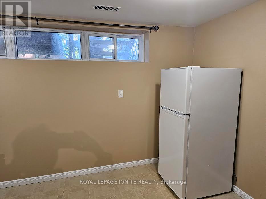 Bsmt - 8 Mid Pines Road, Toronto, Ontario  M1G 2L6 - Photo 5 - E13648080