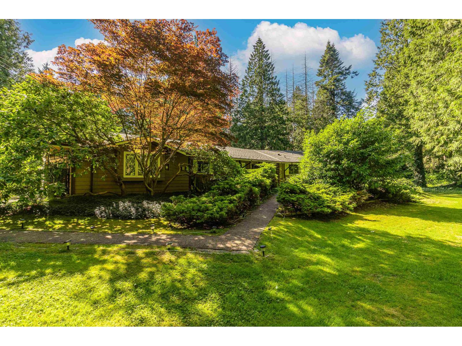 13425 Woodcrest Drive, Surrey, British Columbia  V4P 1W3 - Photo 4 - R3153612