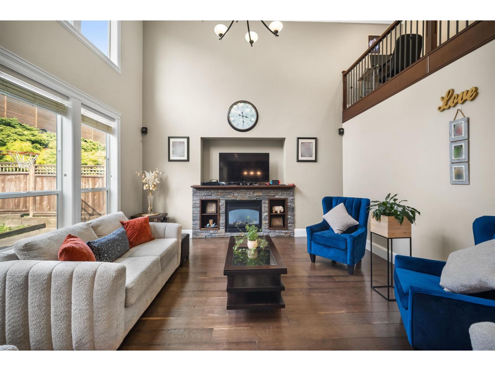 2343 Merlot Boulevard, Abbotsford, British Columbia  V4X 0A6 - Photo 1 - R3128858
