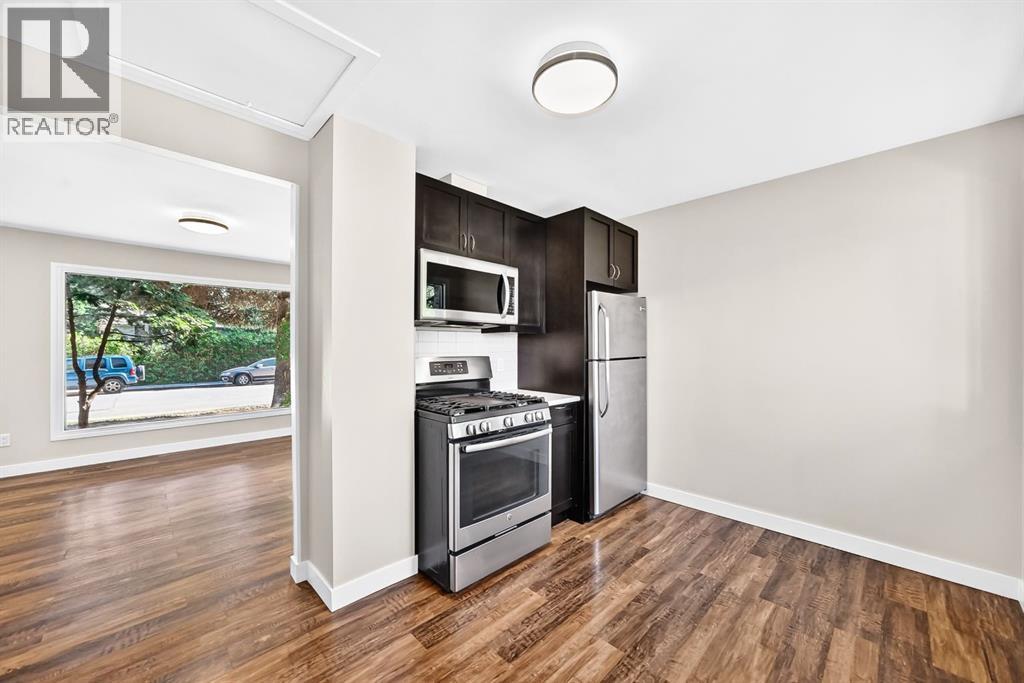 6012 33 Avenue NW, Calgary, Alberta  T3B 1K3 - Photo 7 - A2331463