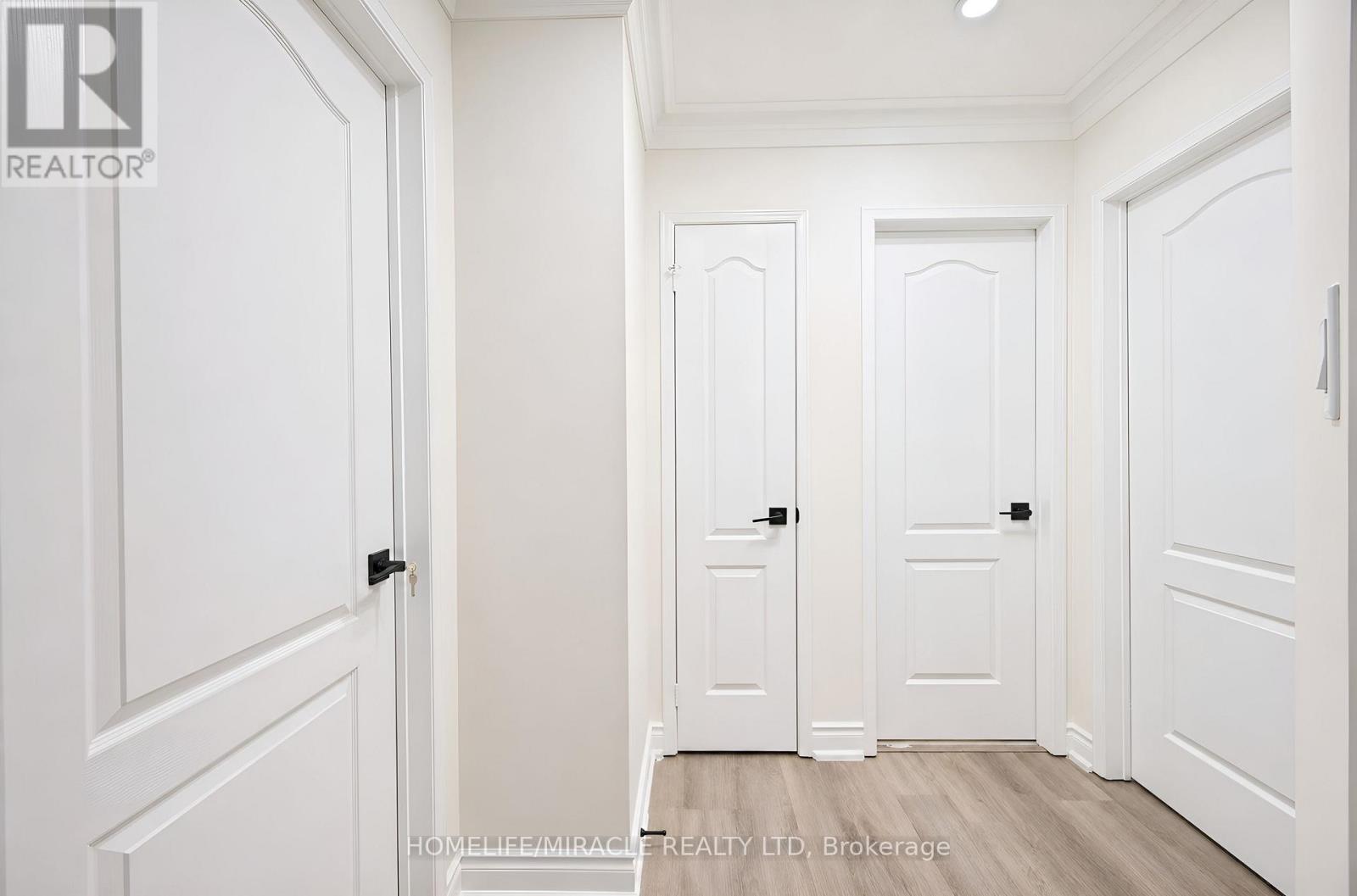 21 Topiary Lane, Brampton (Fletcher's Meadow), Ontario  L7A 2K6 - Photo 21 - W13648002