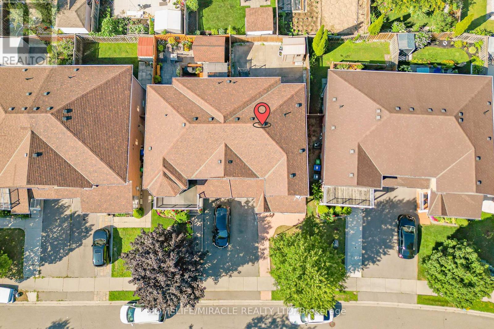 21 Topiary Lane, Brampton (Fletcher's Meadow), Ontario  L7A 2K6 - Photo 3 - W13648002