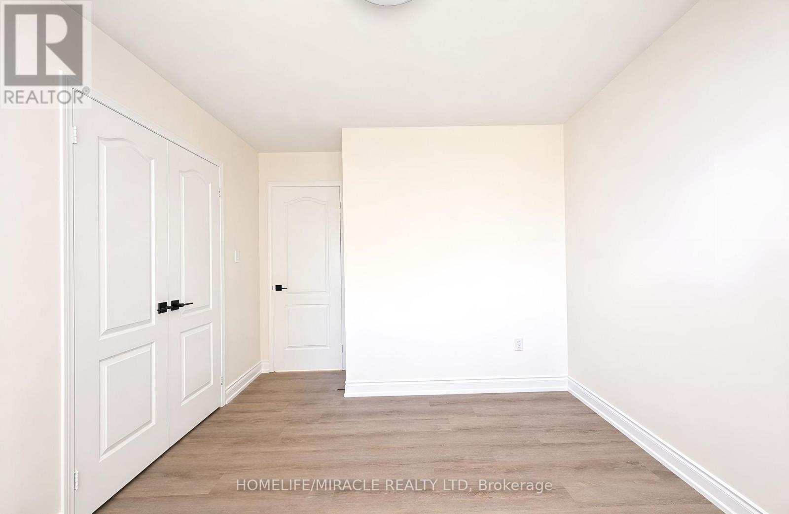21 Topiary Lane, Brampton (Fletcher's Meadow), Ontario  L7A 2K6 - Photo 34 - W13648002