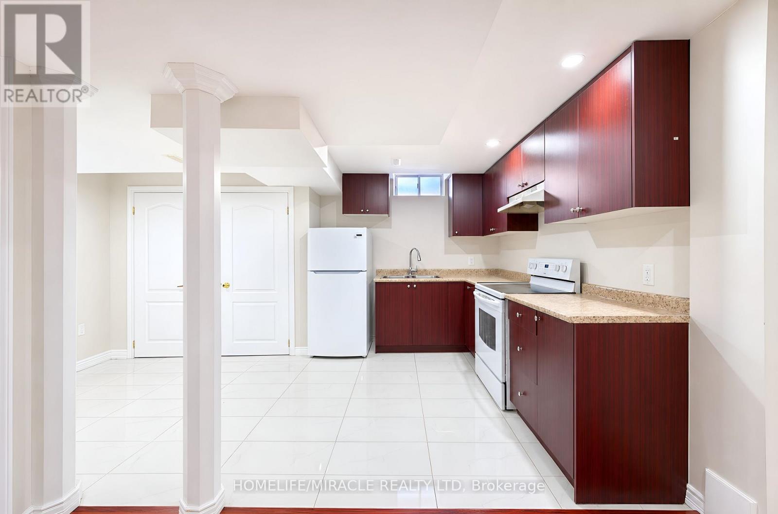 21 Topiary Lane, Brampton (Fletcher's Meadow), Ontario  L7A 2K6 - Photo 43 - W13648002
