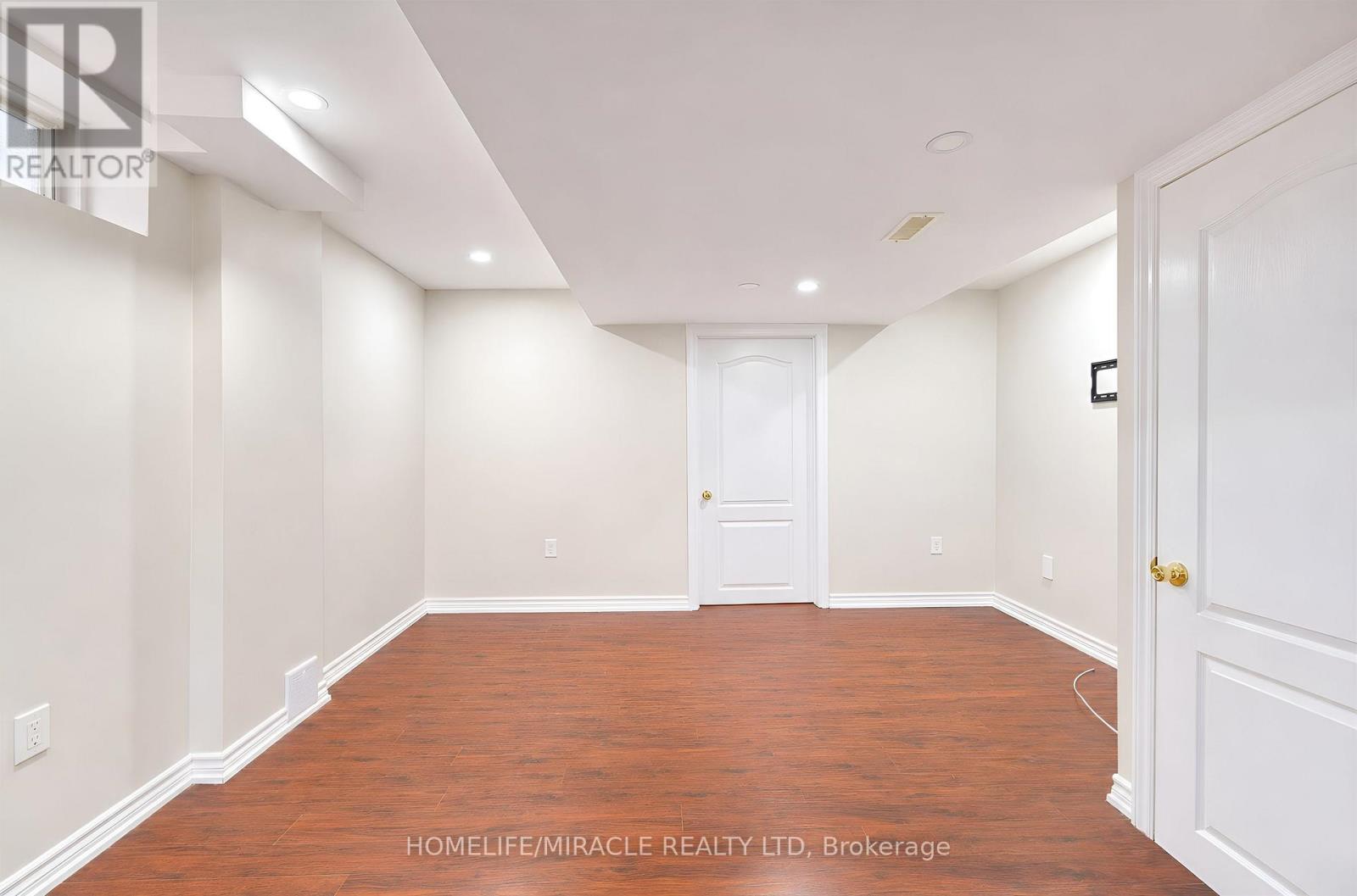 21 Topiary Lane, Brampton (Fletcher's Meadow), Ontario  L7A 2K6 - Photo 44 - W13648002