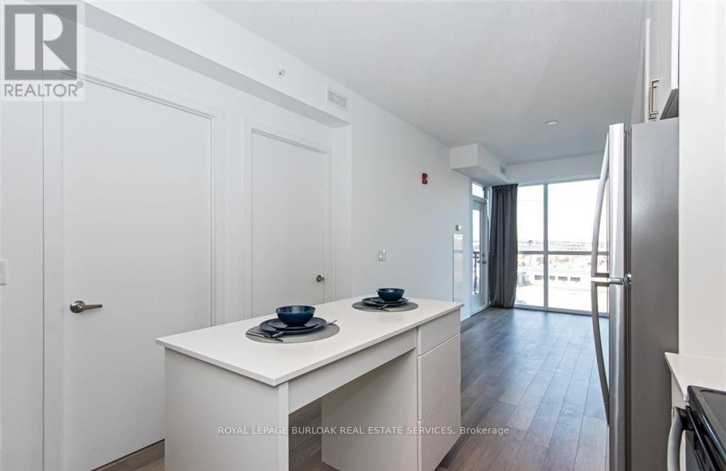B505 - 5240 Dundas Street, Burlington (Orchard), Ontario  L7L 0J6 - Photo 7 - W13648030
