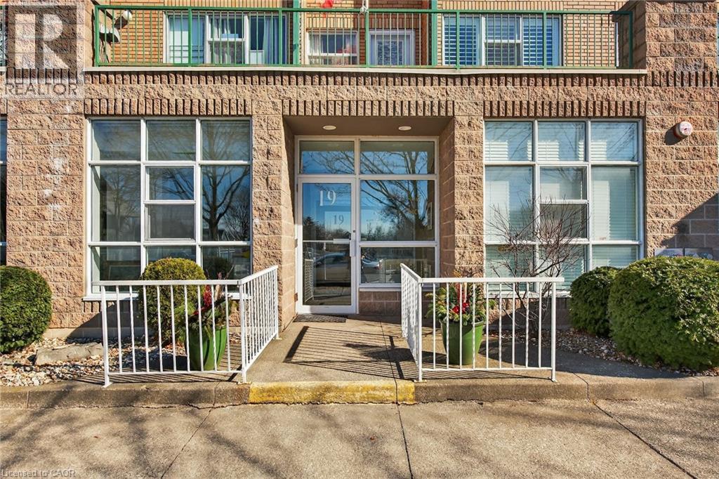 19 Lake Avenue S Unit# 303, Stoney Creek, Ontario  L8G 2V1 - Photo 4 - 40853872