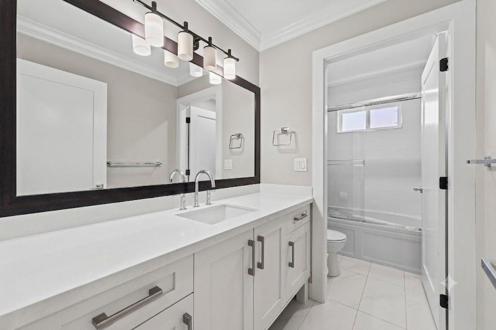 15568 Russell Avenue, White Rock, British Columbia  V4B 2R3 - Photo 22 - R3153454