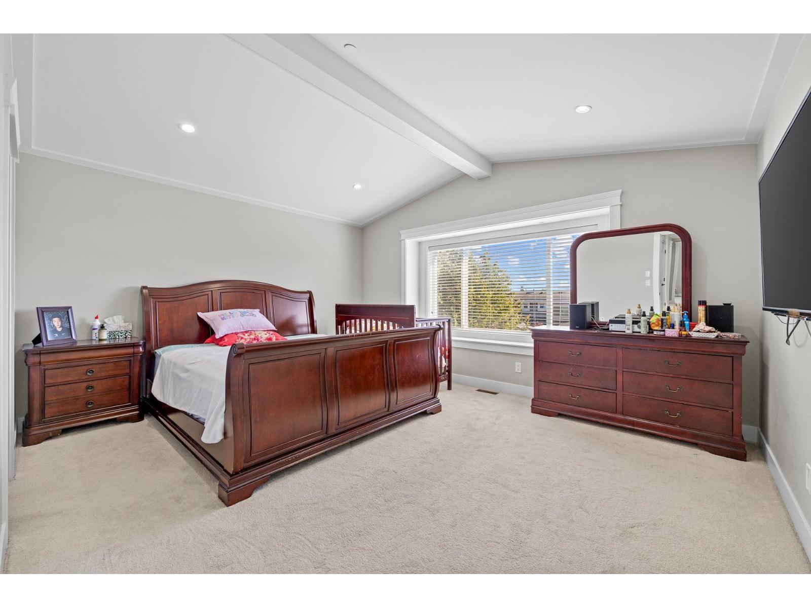 15568 Russell Avenue, White Rock, British Columbia  V4B 2R3 - Photo 18 - R3153454