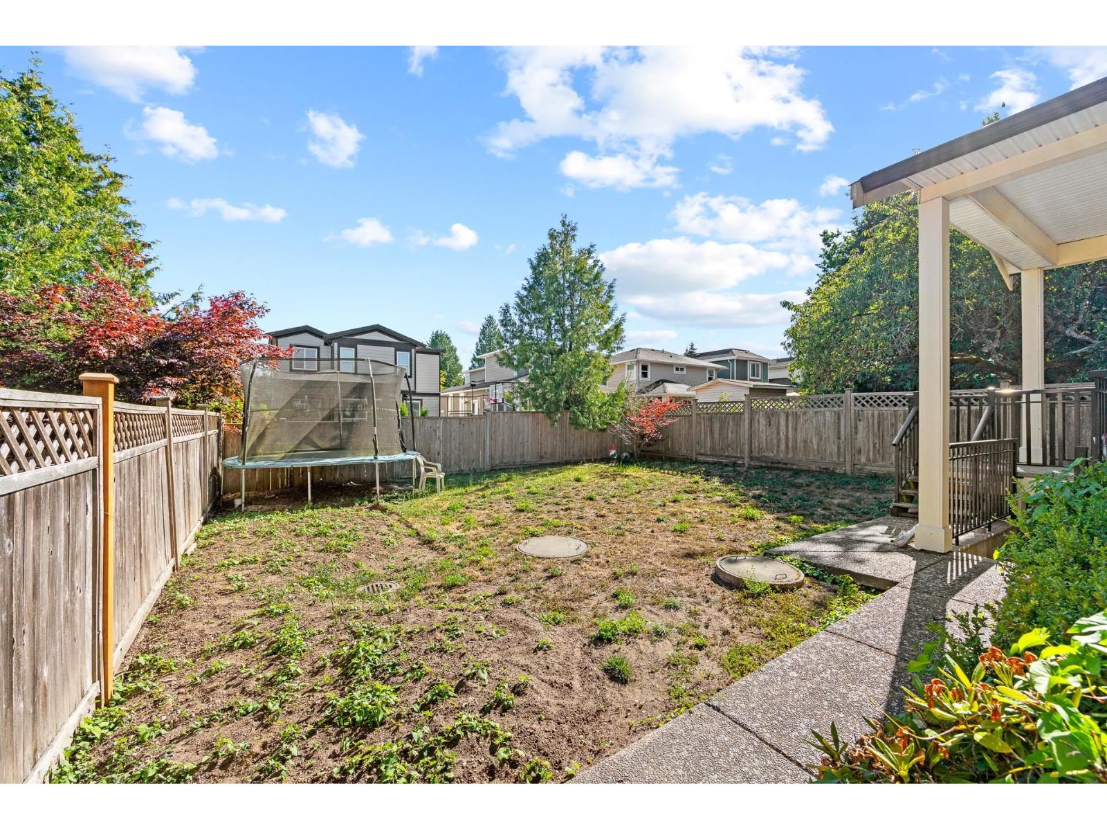 15568 Russell Avenue, White Rock, British Columbia  V4B 2R3 - Photo 31 - R3153454