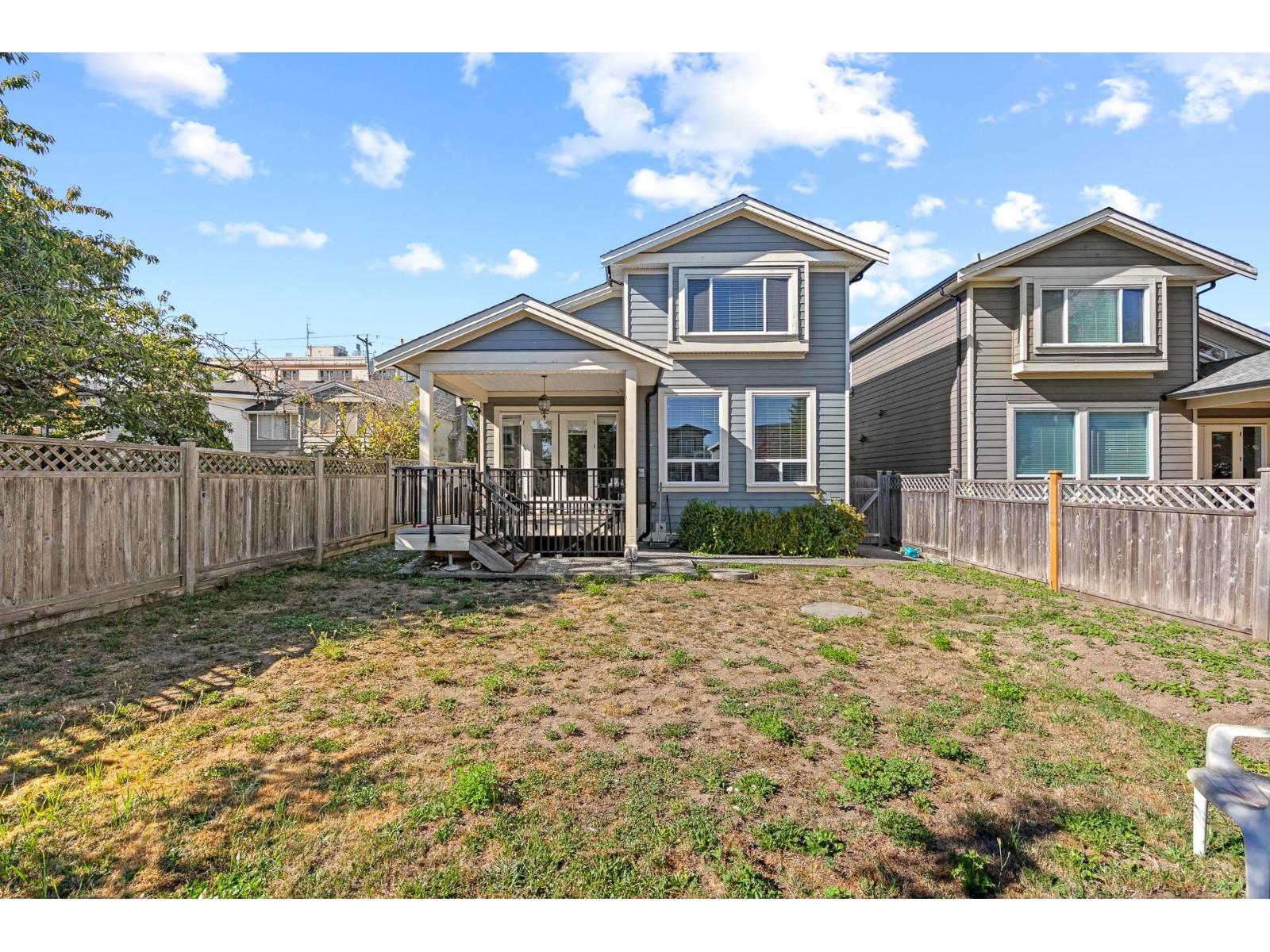 15568 Russell Avenue, White Rock, British Columbia  V4B 2R3 - Photo 32 - R3153454