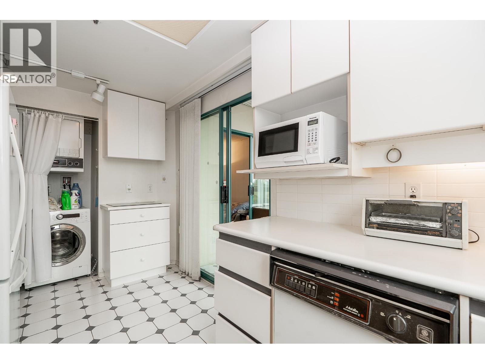 804 1355 W Broadway, Vancouver, British Columbia V6H 1G8 - Photo 13 - R3153305