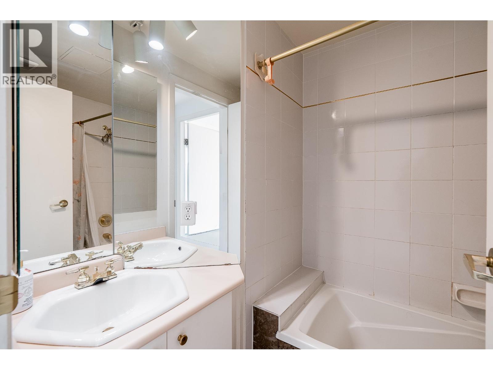 804 1355 W Broadway, Vancouver, British Columbia V6H 1G8 - Photo 25 - R3153305
