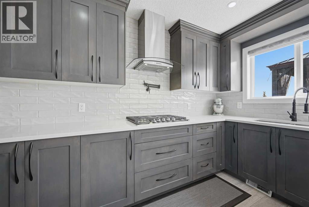 760 Saddlecreek Way NE, Calgary, Alberta  T3J 4A5 - Photo 10 - A2333207