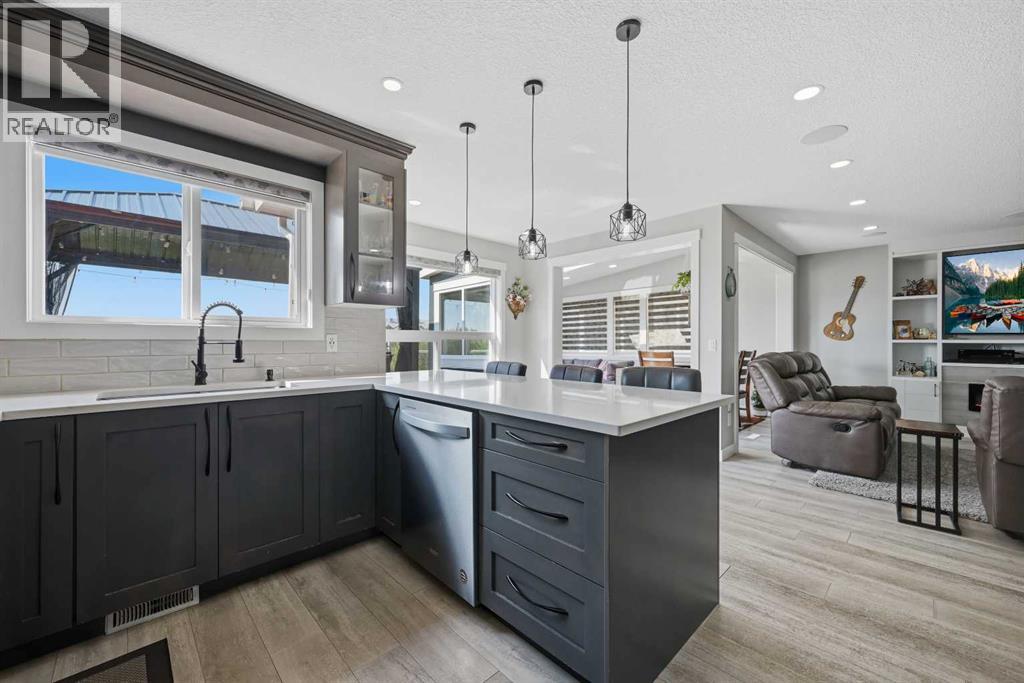 760 Saddlecreek Way NE, Calgary, Alberta  T3J 4A5 - Photo 12 - A2333207