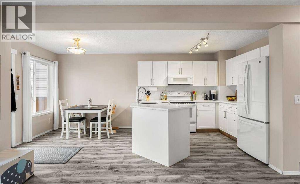 359 Mt Apex Green SE, Calgary, Alberta  T2Z 3B8 - Photo 11 - A2335425