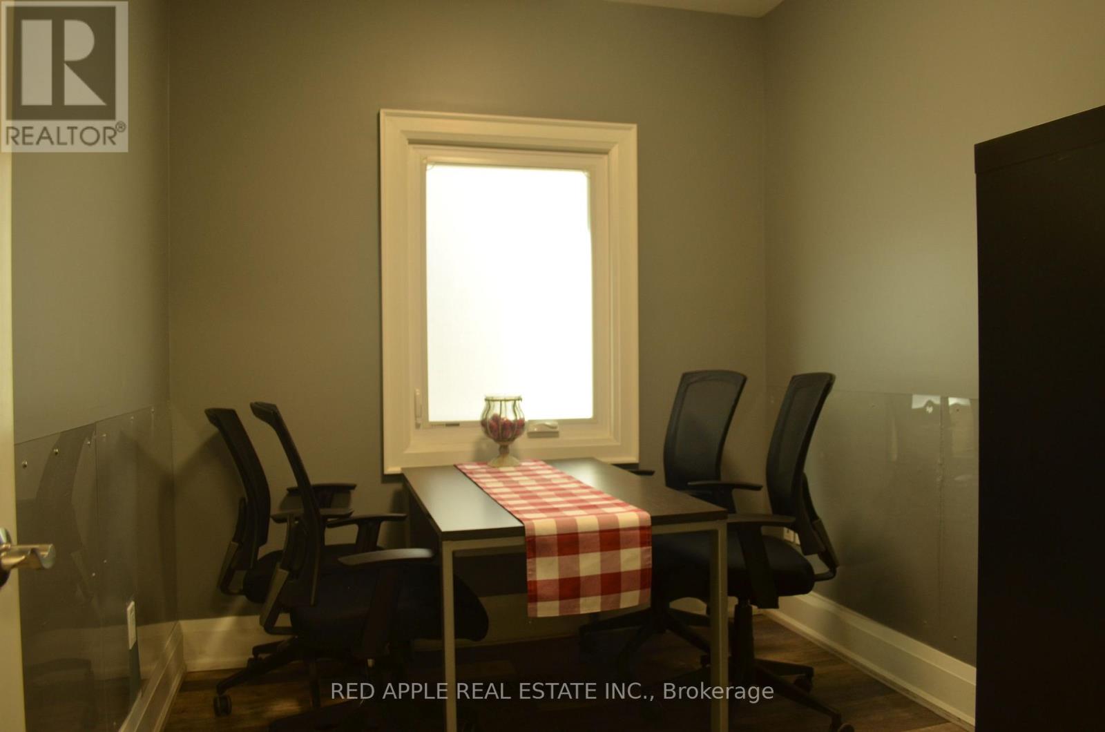 71 Main Street S, Newmarket, Ontario  L3Y 3Y5 - Photo 6 - N13647860