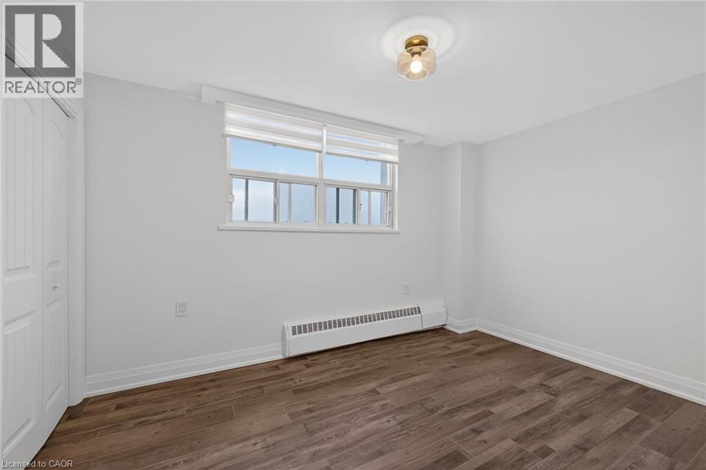 212 Kerr Street Unit# 702, Oakville, Ontario  L6K 3B1 - Photo 21 - 40828166