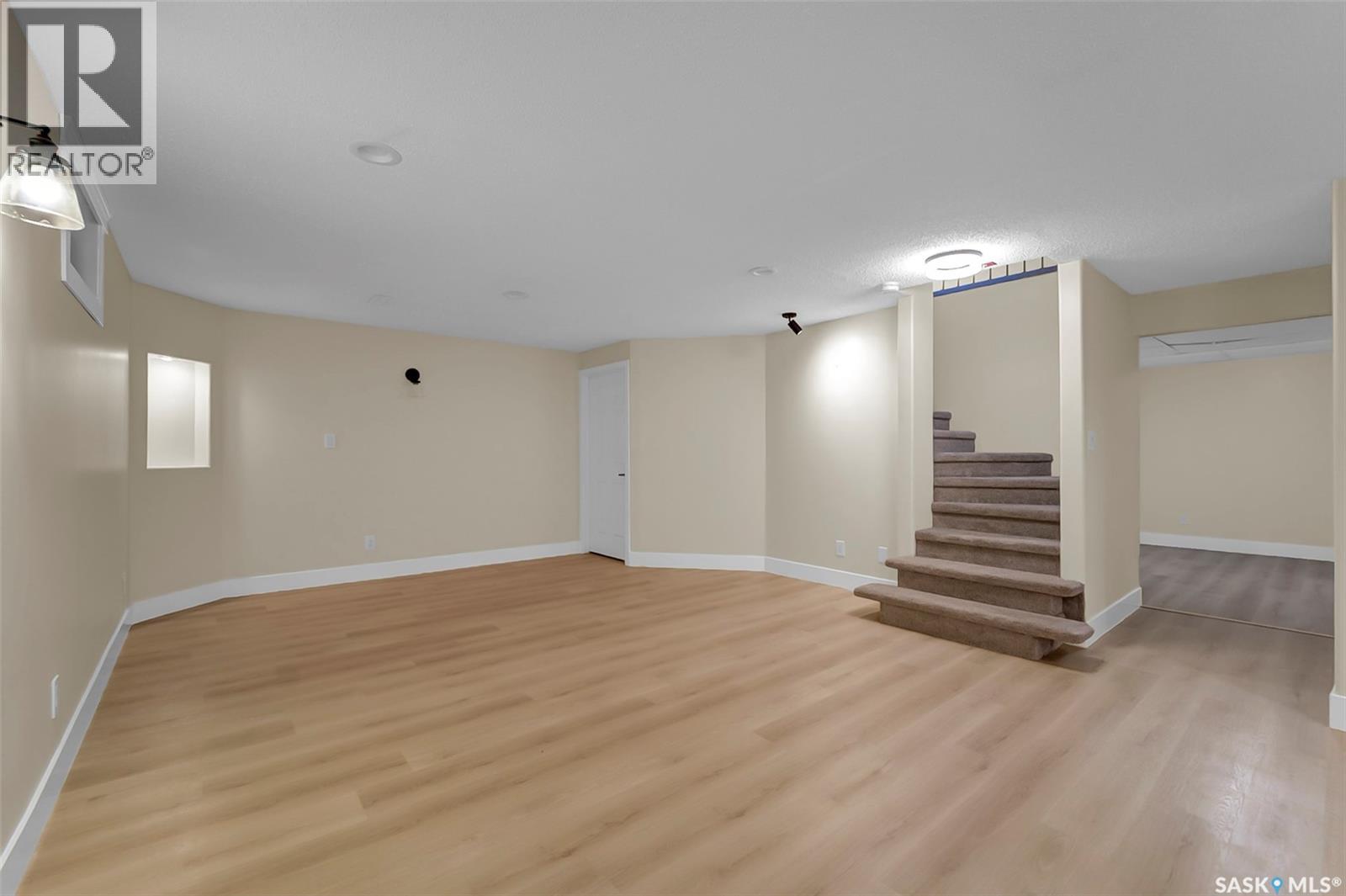 303 Haslam Crescent, Saskatoon, Saskatchewan  S7S 1E4 - Photo 34 - SK044760