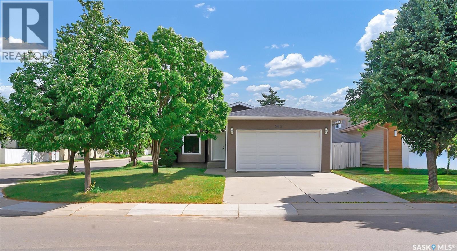 303 Haslam Crescent, Saskatoon, Saskatchewan  S7S 1E4 - Photo 2 - SK044760