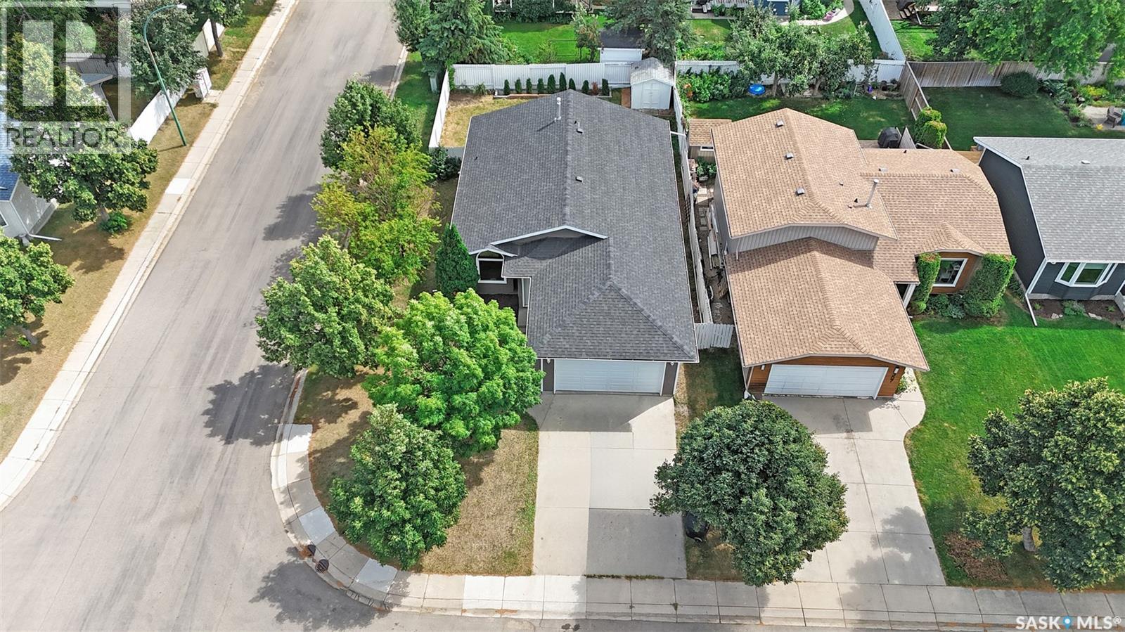 303 Haslam Crescent, Saskatoon, Saskatchewan  S7S 1E4 - Photo 4 - SK044760