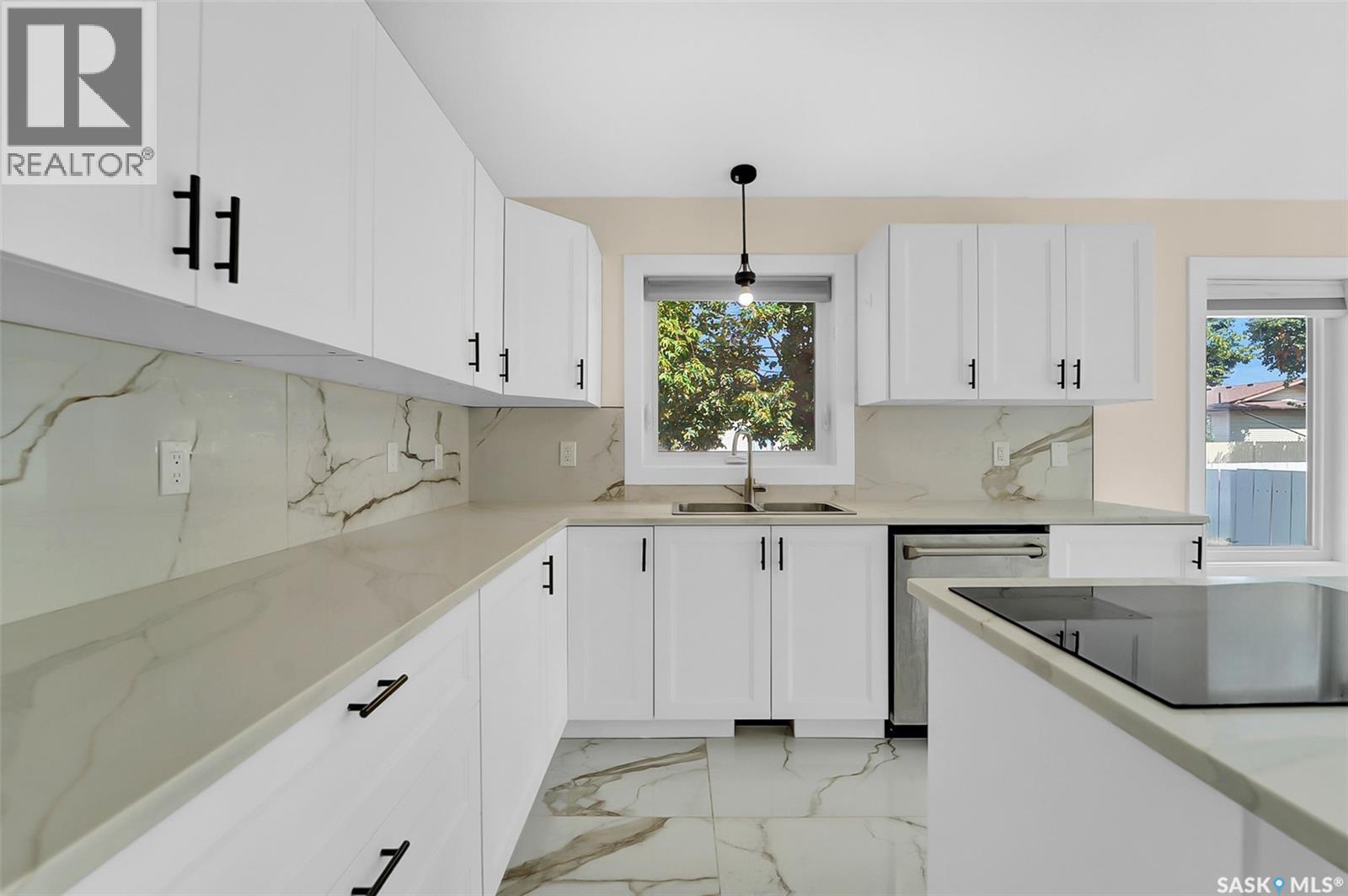 303 Haslam Crescent, Saskatoon, Saskatchewan  S7S 1E4 - Photo 11 - SK044760