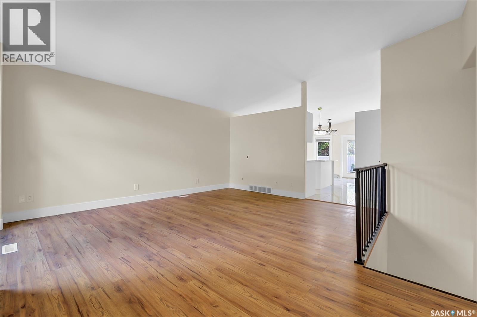 303 Haslam Crescent, Saskatoon, Saskatchewan  S7S 1E4 - Photo 21 - SK044760