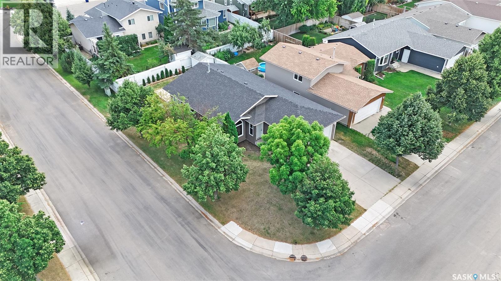 303 Haslam Crescent, Saskatoon, Saskatchewan  S7S 1E4 - Photo 5 - SK044760