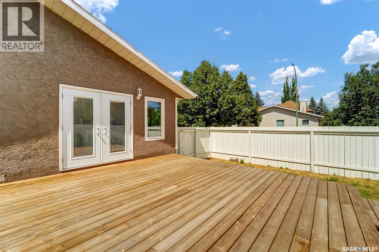 303 Haslam Crescent, Saskatoon, Saskatchewan  S7S 1E4 - Photo 41 - SK044760