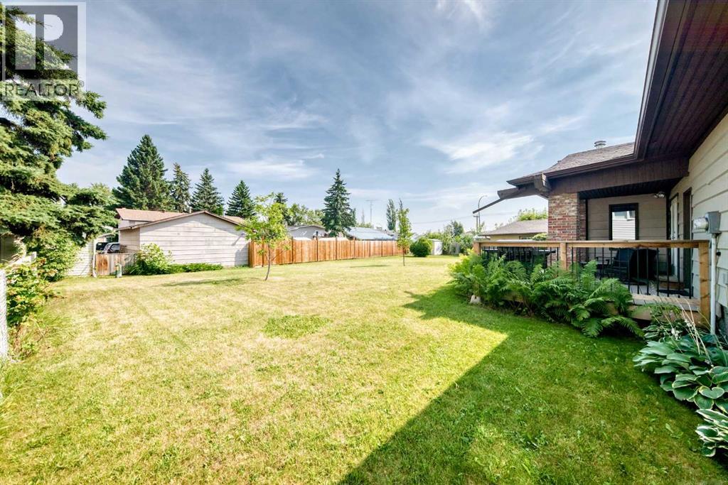 3 43 Avenue Close, Lacombe, Alberta  T4L 1V8 - Photo 38 - A2333867