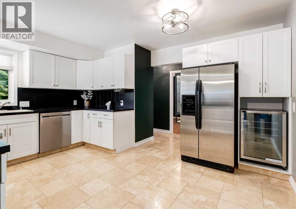 425 Woodland Crescent Se, Calgary, Alberta  T2J 1J7 - Photo 15 - A2326875