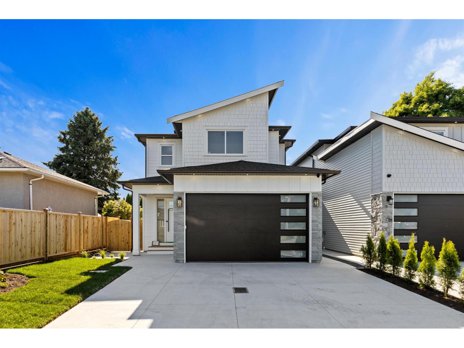 A 7531 Dunsmuir Street, Mission, British Columbia  V2V 4B5 - Photo 2 - R3131867