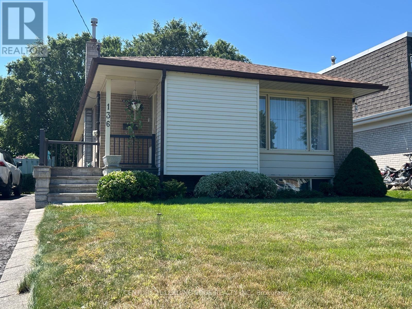 136 MORNINGSIDE AVENUE, Toronto, Ontario