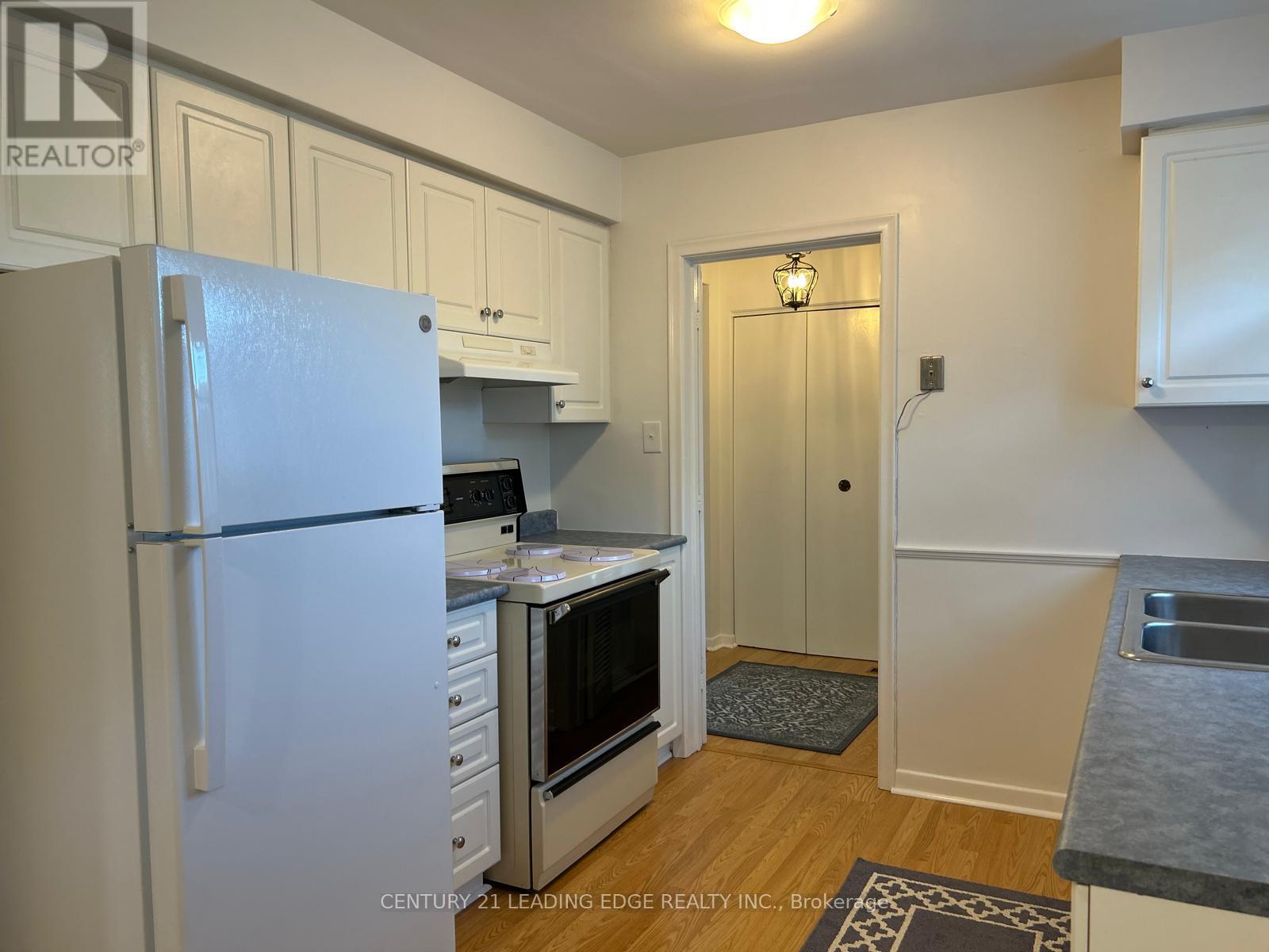 136 Morningside Avenue, Toronto, Ontario  M1E 3C5 - Photo 11 - E13648092