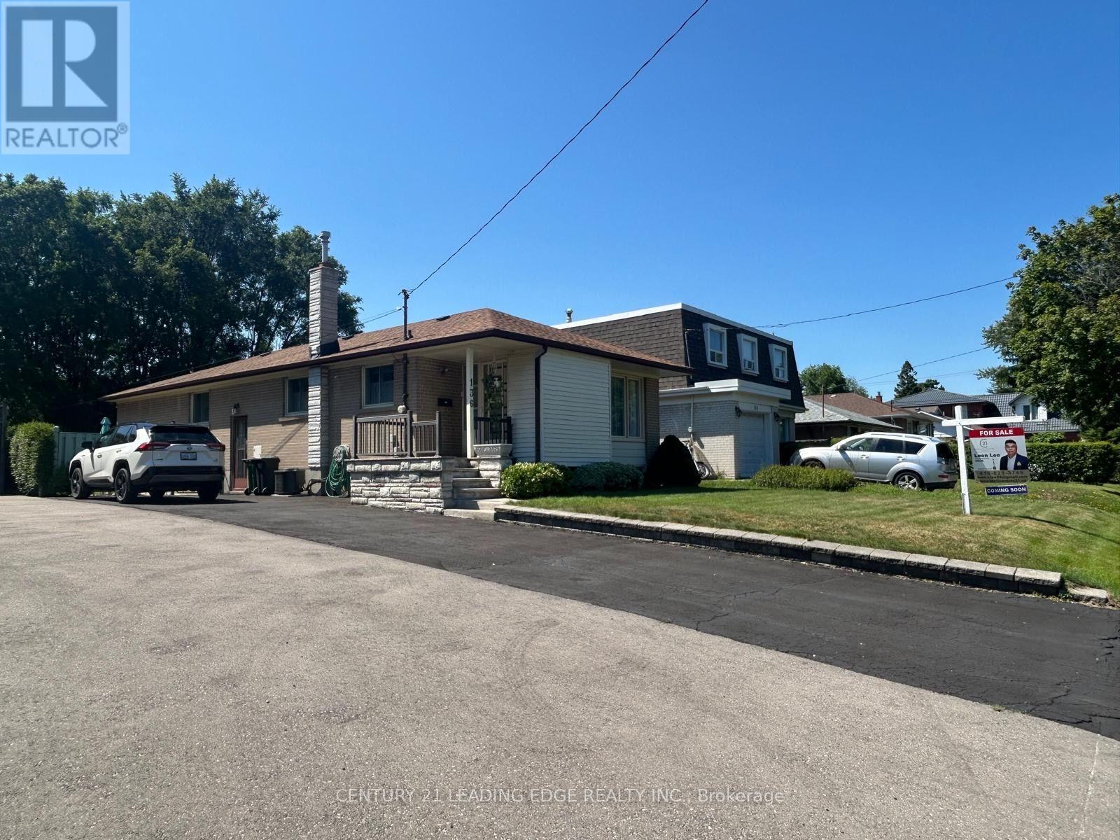 136 Morningside Avenue, Toronto, Ontario  M1E 3C5 - Photo 2 - E13648092
